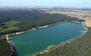 2 lhota-lake-czech-republic prag yüzülebilecek göller